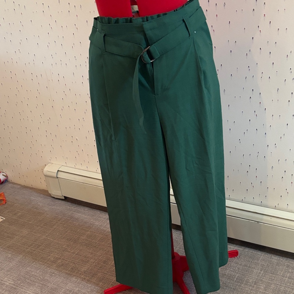 High-Waist Green Wide Leg Trousers with Belt